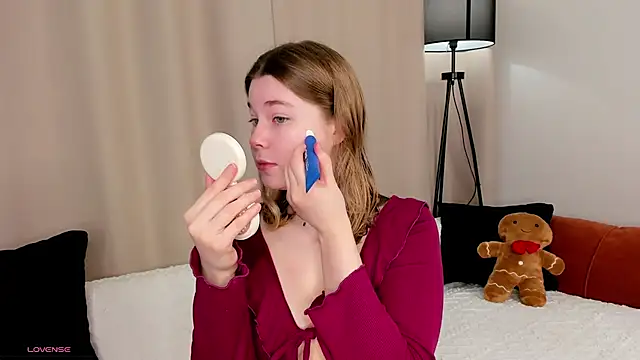 MaraaSwan online show from April 7, 2026, 2:24 am