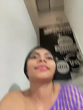 eimmy  skinny online show from April 30, 2026, 7:43 pm