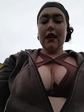 Freckless  online show from April 15, 2026, 7:40 pm