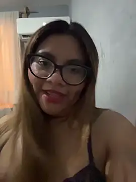 Snapshot of ludmila_x chatting on March 3, 2026, 5:25 am ludmila x online show from March 3, 2026, 5:25 am