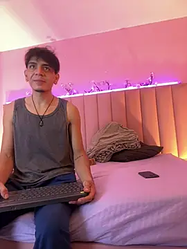 abrilandjulian online show from June 12, 2026, 11:30 am