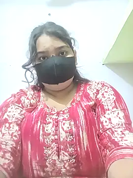 Snapshot of Choko_Gril chatting on February 17, 2026, 6:44 am Choko Gril online show from February 17, 2026, 6:44 am