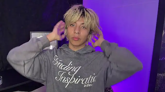 prince oliverr online show from April 16, 2026, 4:46 am