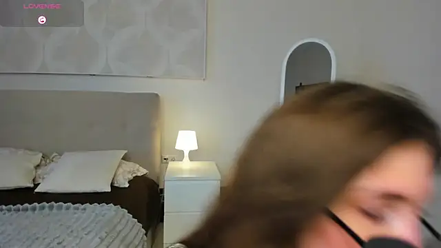Snapshot of Emily_Lews chatting on May 8, 2026, 7:45 am Emily Lews online show from May 8, 2026, 7:45 am