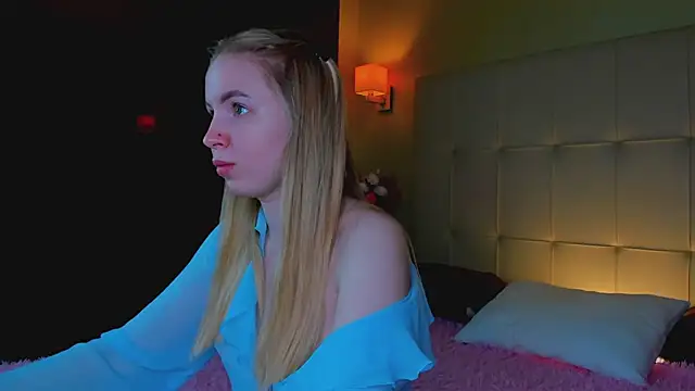 Linda  Bloom online show from April 12, 2026, 1:09 am