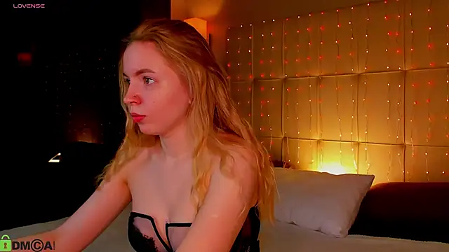 Linda  Bloom online show from April 14, 2026, 12:59 am