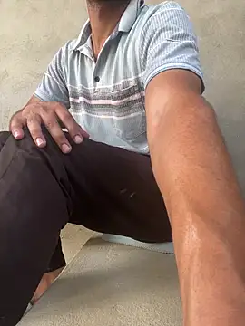 rashmixxx online show from April 28, 2026, 8:52 am