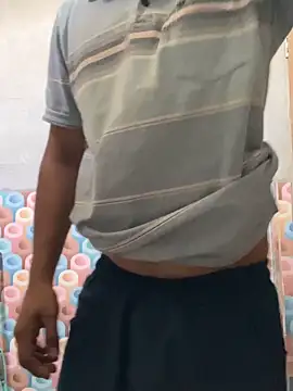 rashmixxx online show from April 23, 2026, 8:10 am