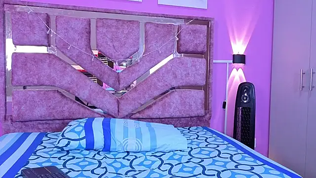 mia honey lov online show from March 27, 2026, 12:17 pm