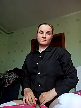 SusanGold9211 online show from March 24, 2026, 10:26 am