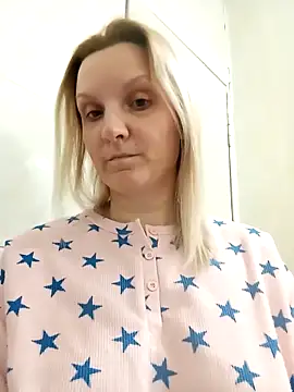 SusanGold9211 online show from March 1, 2026, 12:21 am