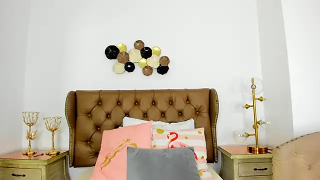 pinkmoon30 online show from March 24, 2026, 11:21 am