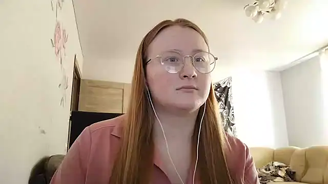 AnikaLipps online show from March 22, 2026, 11:45 am