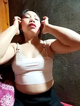 Pretty girl 2 online show from February 24, 2026, 1:23 pm