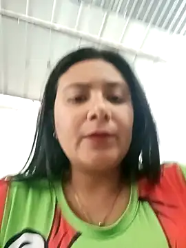 Snapshot of Gissele_Rubi chatting on March 19, 2026, 1:33 pm Gissele Rubi online show from March 19, 2026, 1:33 pm