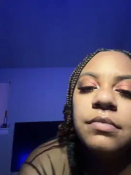 Snapshot of Caramel_drip chatting on February 14, 2026, 5:51 am Caramel drip online show from February 14, 2026, 5:51 am