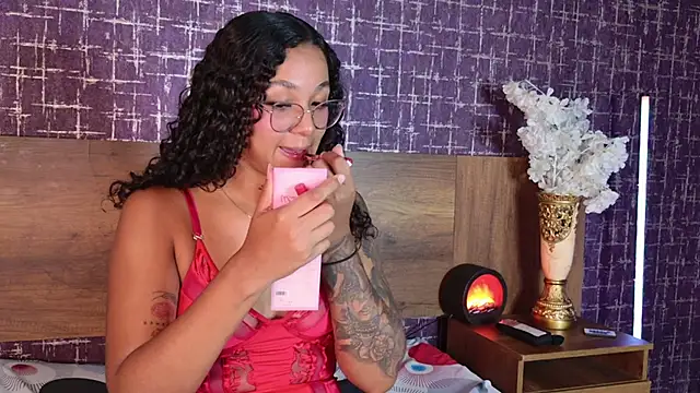 Kinsleybrown online show from March 7, 2026, 10:10 am