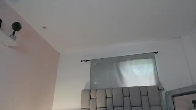 Snapshot of lily_rose1 chatting on June 1, 2026, 7:35 pm lily rose1 online show from June 1, 2026, 7:35 pm