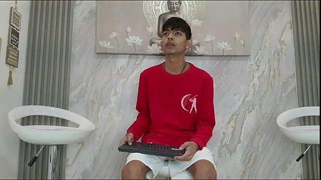 KITTY BOSH online show from April 15, 2026, 1:15 pm