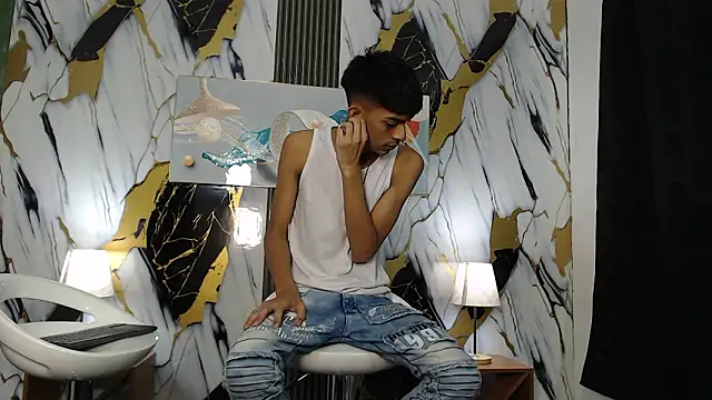 KITTY BOSH online show from March 5, 2026, 1:19 pm