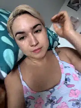 Snapshot of violet-grey chatting on February 25, 2026, 3:34 pm violet-grey online show from February 25, 2026, 3:34 pm