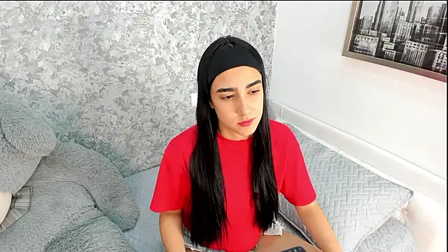 Anika H online show from March 15, 2026, 12:12 pm