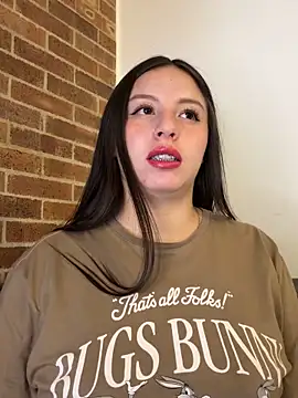 Sofi Collinss online show from April 1, 2026, 10:50 pm