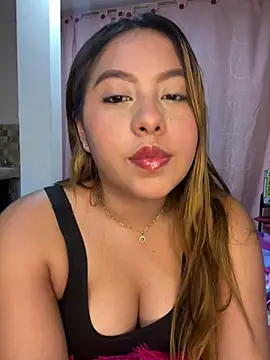 Emiily joee  online show from May 31, 2026, 2:39 am
