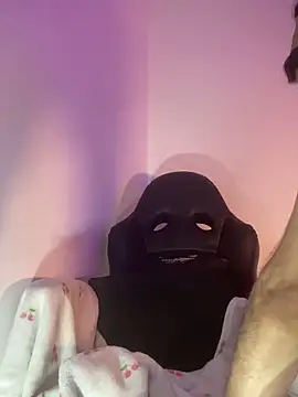 baileyadamms online show from April 8, 2026, 6:31 pm