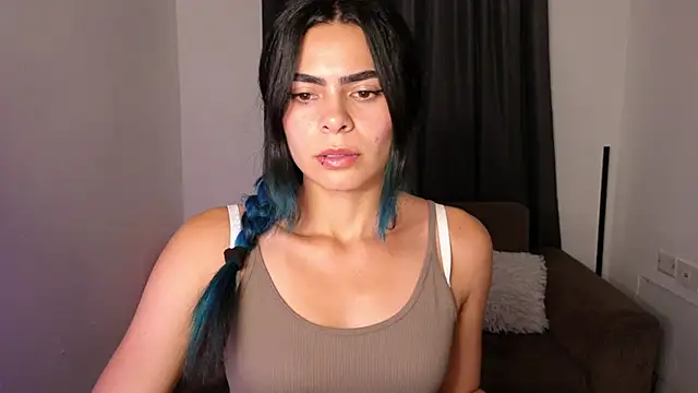 sexxylady11  online show from April 15, 2026, 11:16 pm