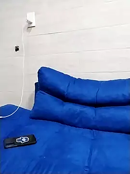 Silreinadorada online show from April 10, 2026, 3:02 am