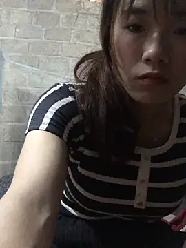 Snapshot of Sukem-mut chatting on March 2, 2026, 5:08 am Sukem-mut online show from March 2, 2026, 5:08 am