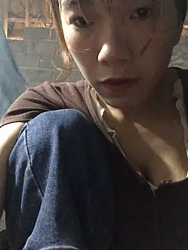 Snapshot of Sukem-mut chatting on February 23, 2026, 1:29 am Sukem-mut online show from February 23, 2026, 1:29 am