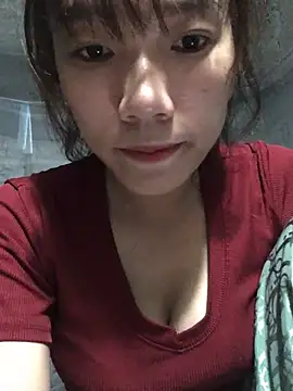 Snapshot of Sukem-mut chatting on May 2, 2026, 2:22 pm Sukem-mut online show from May 2, 2026, 2:22 pm