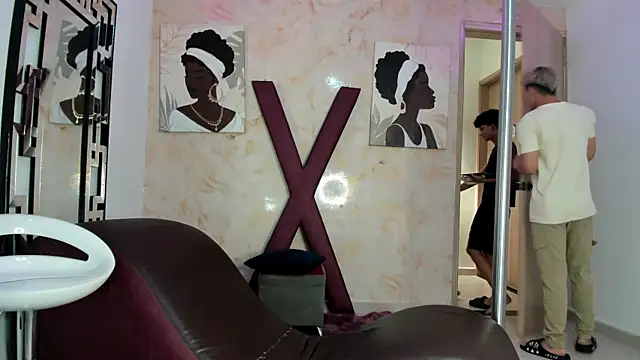 GREEN BOYS online show from April 17, 2026, 7:17 pm