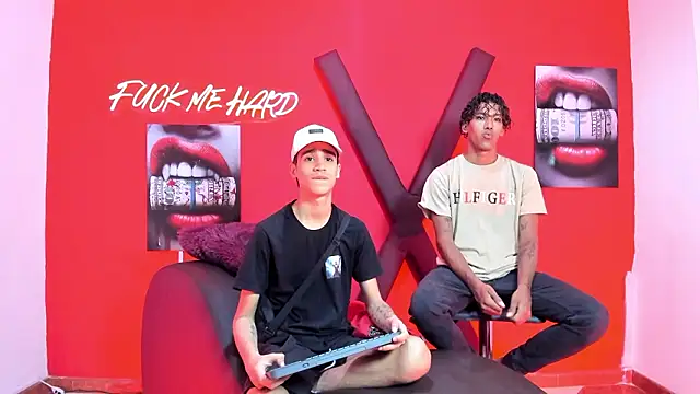 GREEN BOYS online show from February 15, 2026, 7:31 am