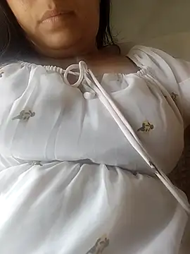 taniya0 online show from May 29, 2026, 4:51 am
