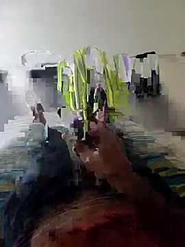 Snapshot of isuru_lakshan chatting on February 19, 2026, 12:24 pm isuru lakshan online show from February 19, 2026, 12:24 pm