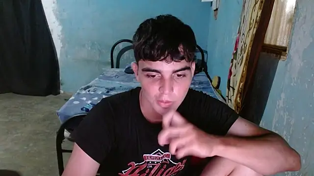 Snapshot of heiker__ chatting on May 21, 2026, 3:04 am heiker online show from May 21, 2026, 3:04 am