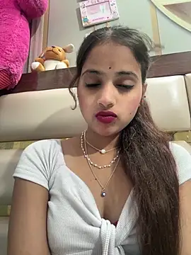 samayra1144 online show from April 2, 2026, 7:42 pm