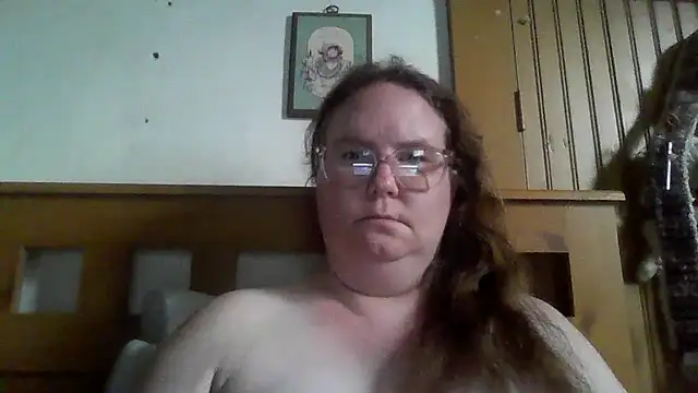 naughty queen1 online show from February 19, 2026, 10:29 pm