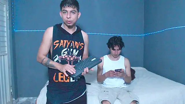 Snapshot of polloCol4U chatting on March 2, 2026, 3:29 am polloCol4U online show from March 2, 2026, 3:29 am