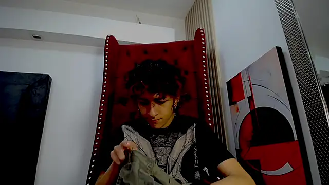 Cain Dantalion online show from April 13, 2026, 4:27 am