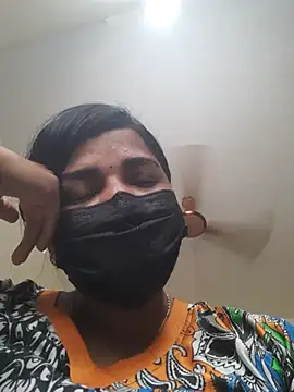 Tamil Luckly girl online show from April 7, 2026, 4:25 am