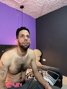 Snapshot of Karim_mansur chatting on February 18, 2026, 3:41 pm Karim mansur online show from February 18, 2026, 3:41 pm