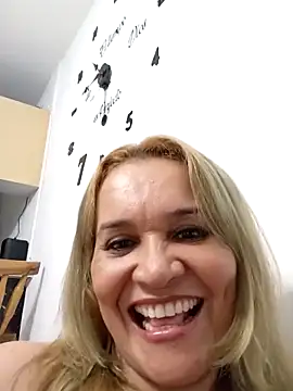 charlotte milf30 online show from February 25, 2026, 3:51 am