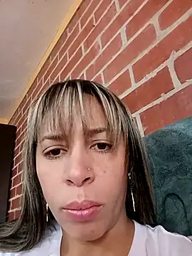 Snapshot of kiki_milu chatting on May 2, 2026, 2:11 pm kiki milu online show from May 2, 2026, 2:11 pm