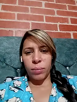 kiki milu online show from March 30, 2026, 3:52 am