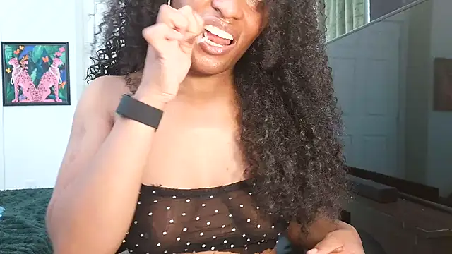 LanayaOnline online show from April 15, 2026, 3:38 pm