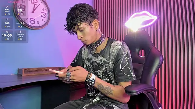 Maximoking26 online show from March 14, 2026, 3:12 am